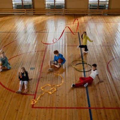 Influence of peers on children; what you need to know?